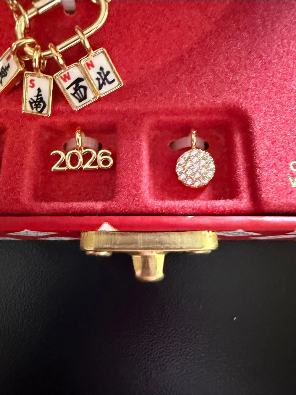 New Charmbar MahJongg Gold Tone 7 Charm Necklace Bar Link Customized Gift Box